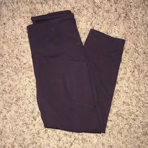 NWOT yogalicious Capri workout leggings